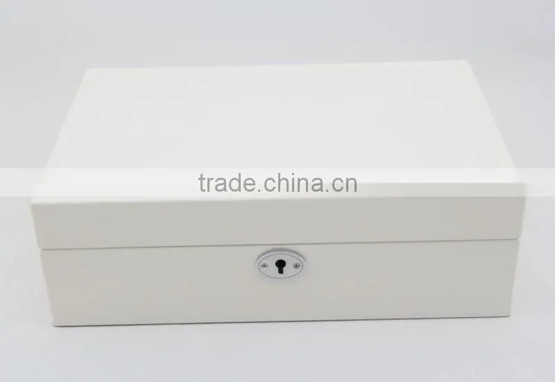 Custom High gloss piano lacquer white jewelry Wooden Box