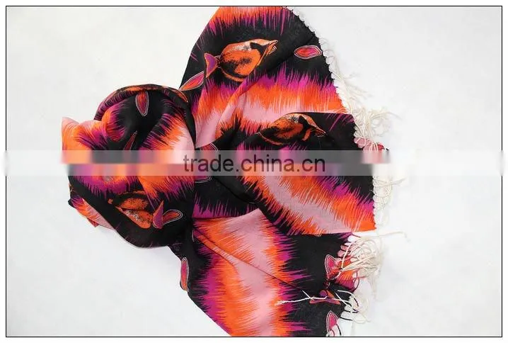100% cashmere scarf