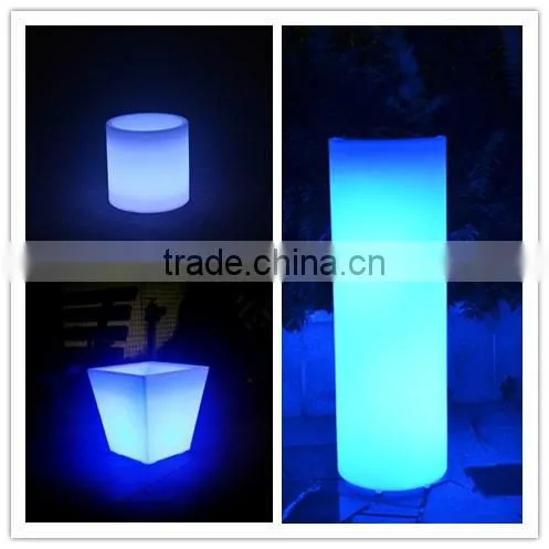 BSCI approval LED Flower pot outdoor large size plastic flower planter rustic flower pots& planters