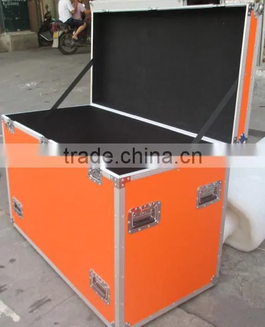 For beauty makeup cosmetic storage! Stylish & big storage aluminum trolley case