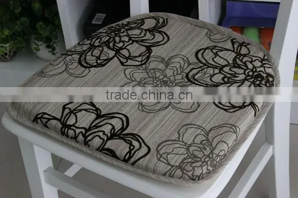 2015 Kikiland latest design cheap embroideried hemorrhoid seat cushion