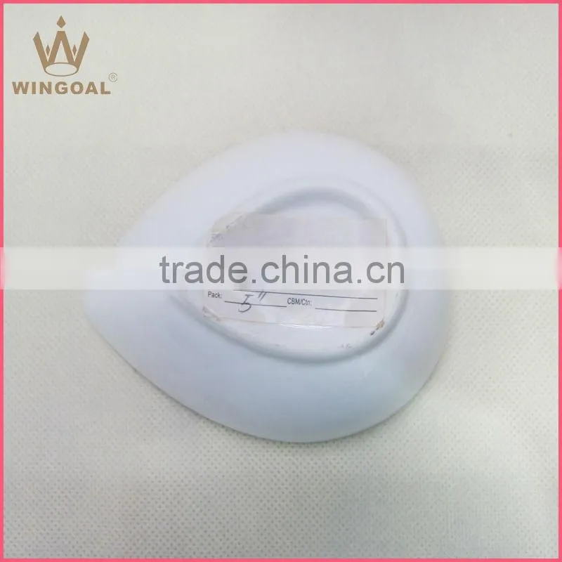 ceramic bean shape snack dish