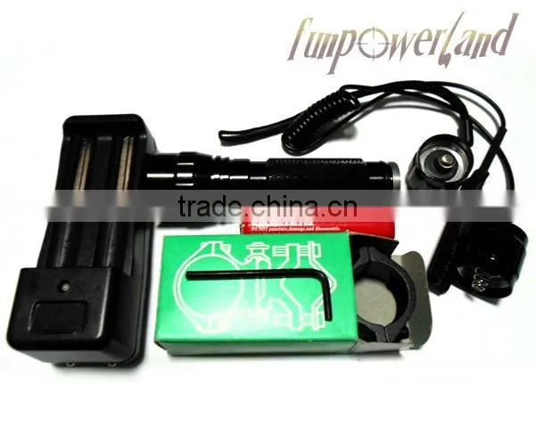 Funpowerland 502B Green light Hunting Torch/Lamp
