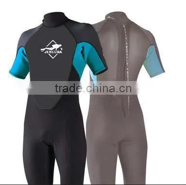 Neoprene Swimming wetsuit keep warm under deep water