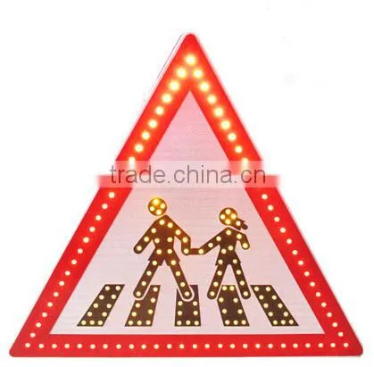 Solar traffic signal/Solar traffic sign for traffic road safety