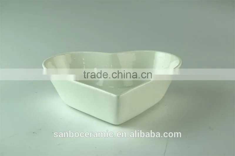 Bulk Stock white porcelain heart shape ceramic porcelain fruit plate salad plate for dinner