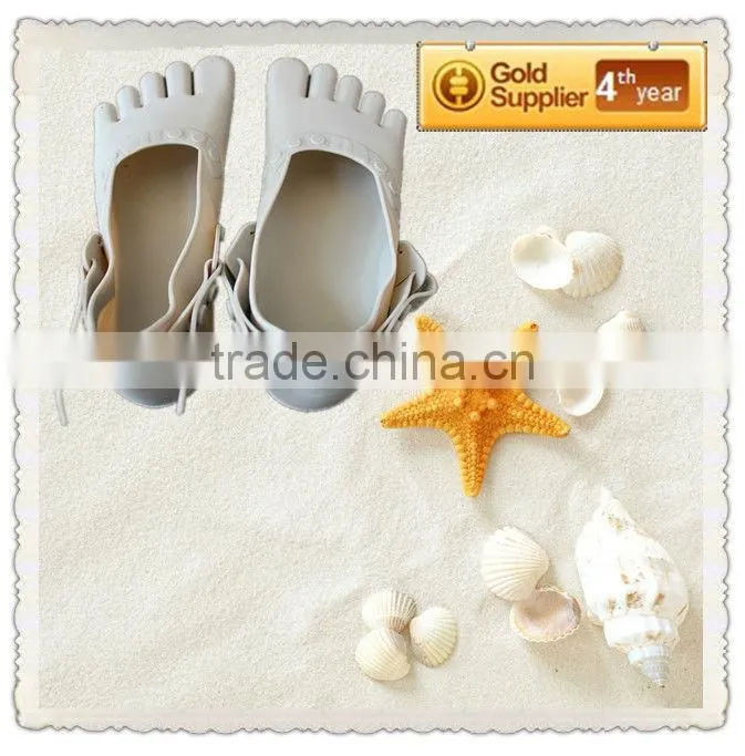 Adult slippers outdoor leisure shoes with flat swimming on holiday beach shoes for male