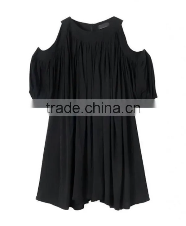 The latest trend off the shoulder t-shirts for young girl