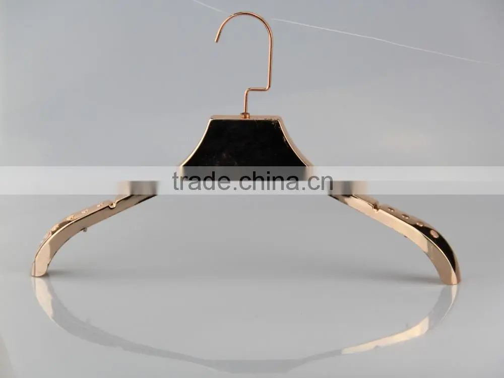 hot sale shiny plastic hanger for clothes