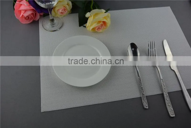 Wholesale price 75g PVC woven mesh placemat white pure color 1*2 series 45*30cm