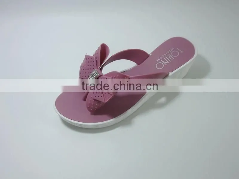 2016 new fashion pcu Ladies fashion flipflops Slippers