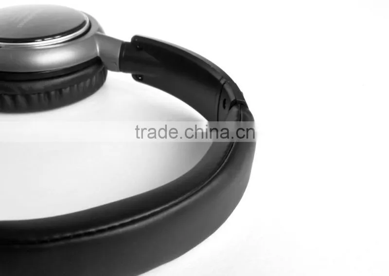 FM Stereo Radio MP3 Player Cool Headphones Sport Headphones Bluetooth Earphone Bluetooth Headset