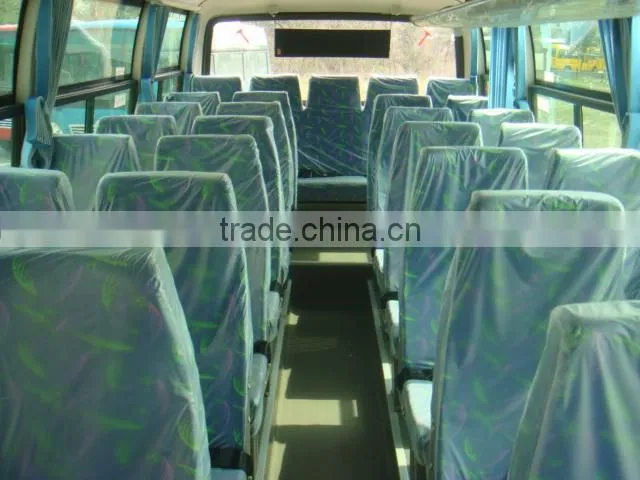 Huaxin brand 7.3m Diesel type LHD mini bus