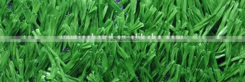 Single green plastic natural fake grass for playground decoration