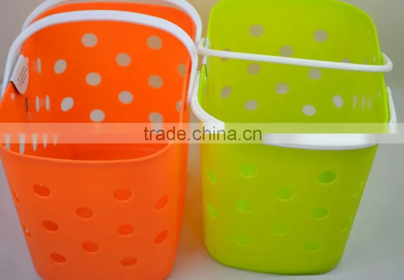 Handle plastic laundry basket