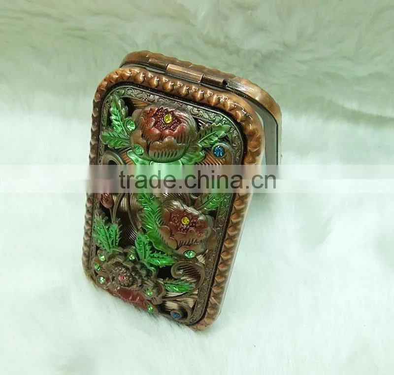 Red bronze flower compact mirror