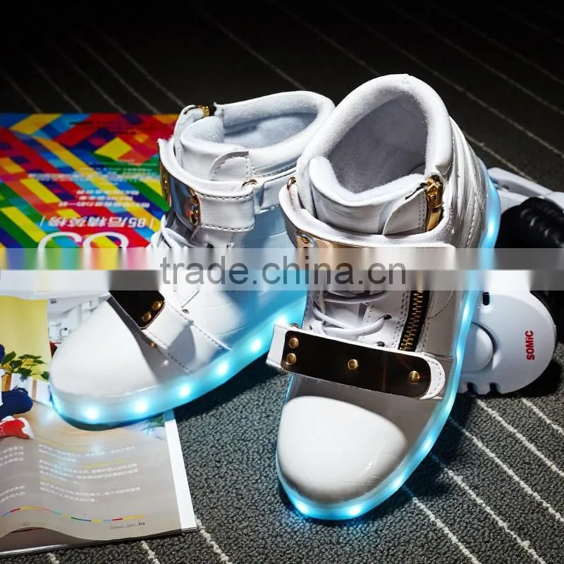 2017 New Chargeable Flash Night Luminous Sneakers Children white black color Light Up shoes for girls and boys sheos