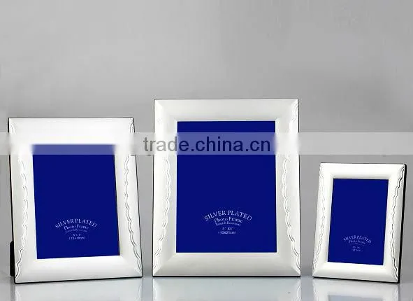 Fashion MDF and black velvent back and stand aluminum photo frame