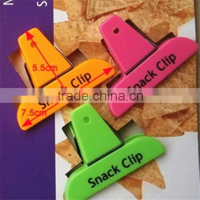 printed logo plastic colorful clothing clips