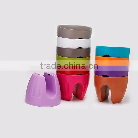 Self Watering PP Balcony Planter From China