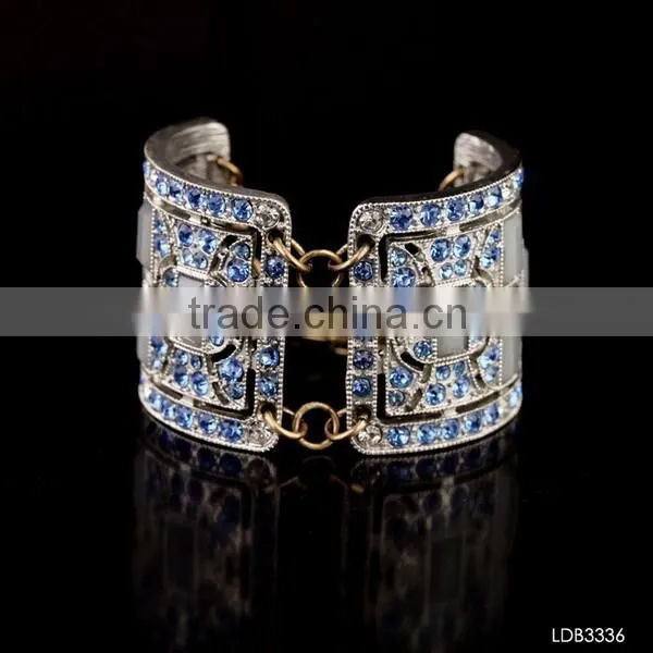 Bling bling rhinestones filled retro silver bangle wholesale Tibetan bangle