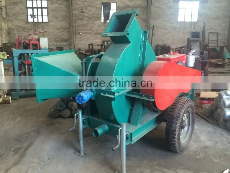 Mobile diesel engine wood chips grinding machine for sale