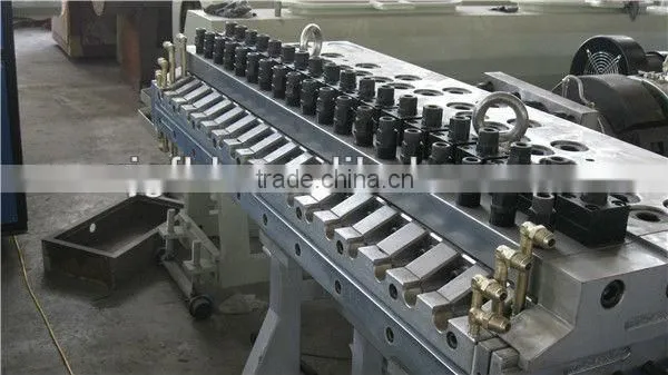 WPC board production machine