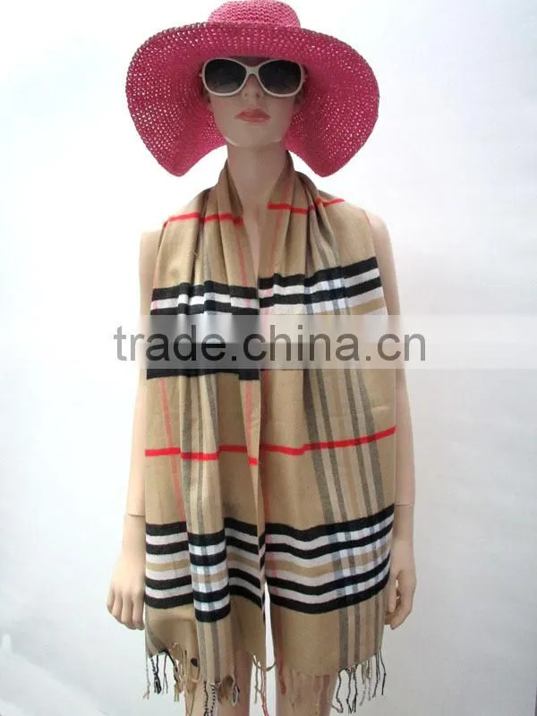 2014 hotsale 100% polyester classical checked tassel scarf