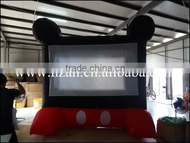 Deluxe Outdoor Inflatable Screen