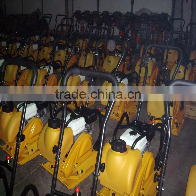 PLATE COMPACTOR WITH WATER TANK ROC-80T PROTECTIVE FRAME CE certification