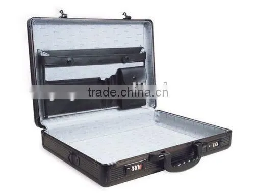 RoadPro 17.5" Aluminum Briefcase Combo Locks Laptop Pockets Office Business NEW
