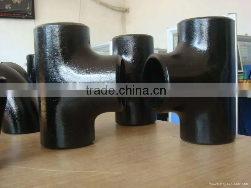 ASTM A860 WPHY52 pipe tee fitting