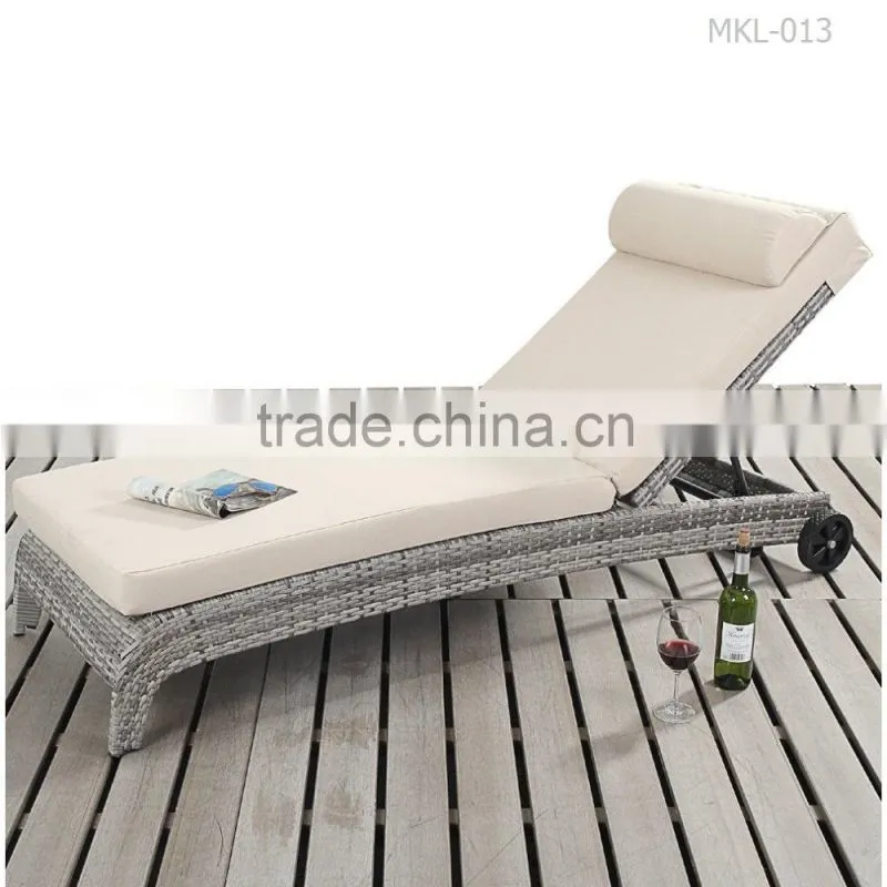 Modern Rattan Sunbed -Patio Outdoor Sun Lounger - Synthetic Rattan Gerneral Use Outdoor Sunbed