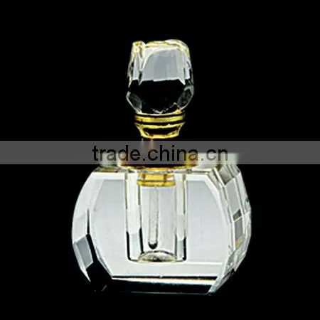 2016 Fashionable crystal perfume bottle