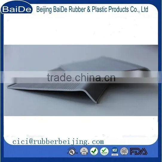 grey skirting board