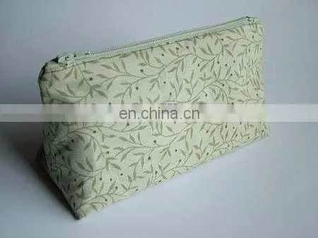 transparent PVC cosmetic bag for realistic type design,polyester materail mini cosmetic bag