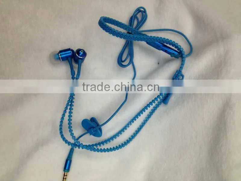 2013 NEW Fashion waterproof zip earphone with Mic