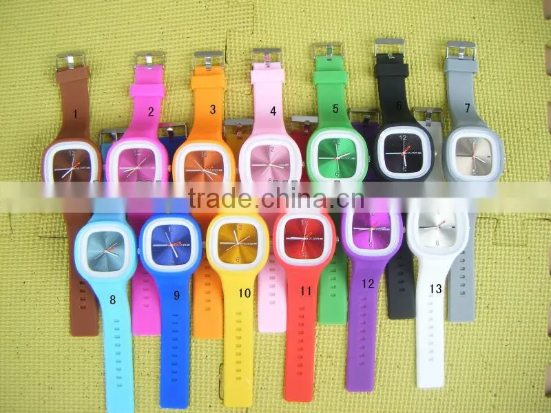Jelly Silicone Candy Sports Quartz Rubber Men Woman Wrist Watch 13colors