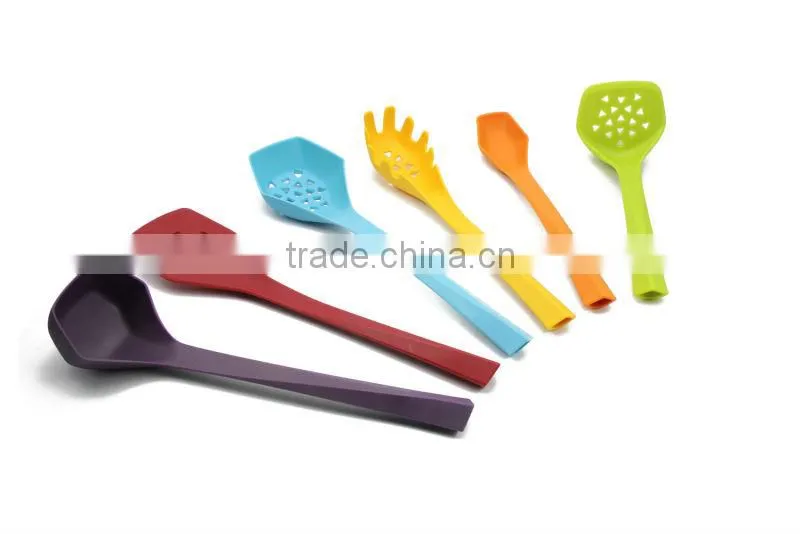 Colorful Nylon Slotted Turner