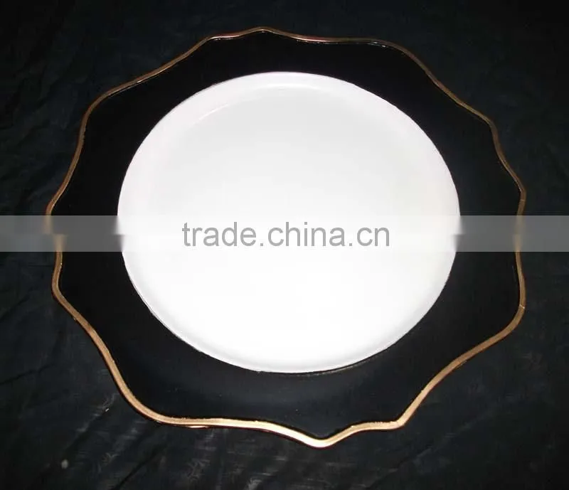 Black charger plate with gold rim