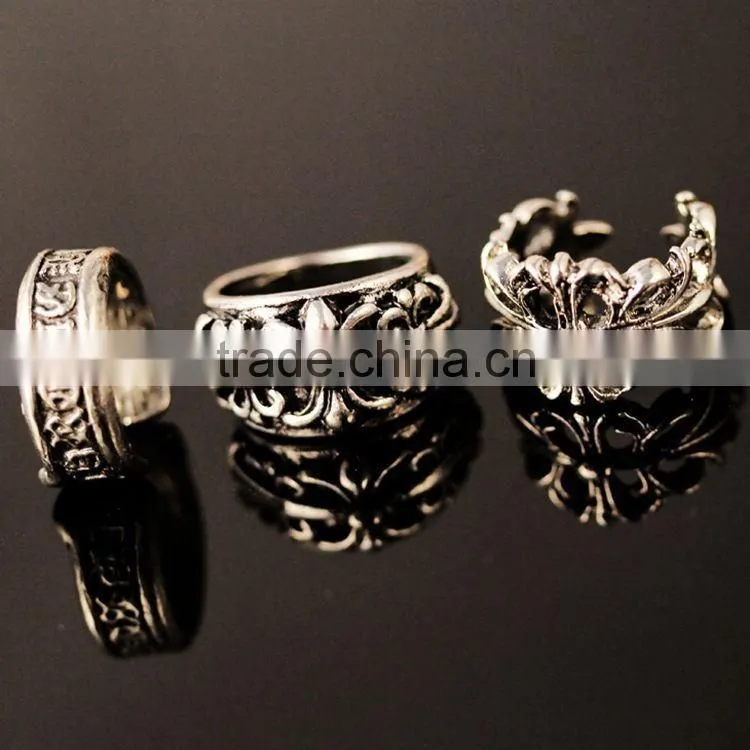 Fashion jewellery scout flowers alphabetic symbol ring
