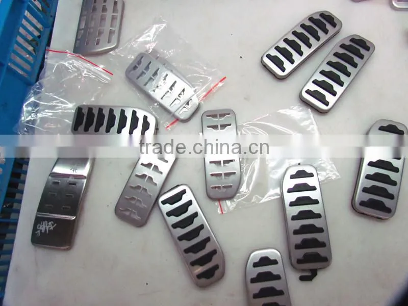 plastic injecion moulding with metal Inserts