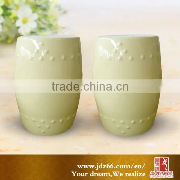 Factory direct sale high gloss milk white glazed outdoor modern stool in china