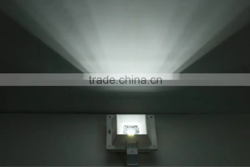 Upgraded PIR Senso 4 LED Super Bright PIR Motion Sensor Solar Powered Gutter Fence Light