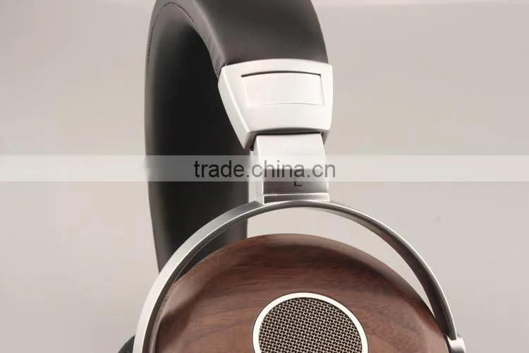 High-End Stylish Wooden Cover Ti Alloy Earphone Bluetooth Wireless Headphones with Ergonomic Design Model HSM3