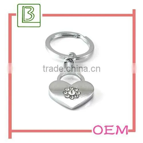 Five-pointed star shape metal keychain with ring