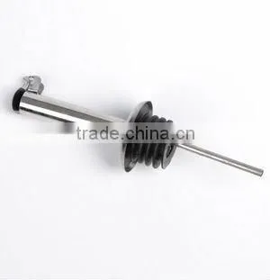 foil wine pourer with silicone mat
