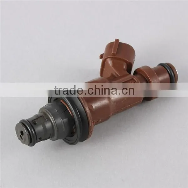 Original After market Fuel Injector For Toyota Hilux Toyota Land Cruiser 4Runner OEM 23209-62040