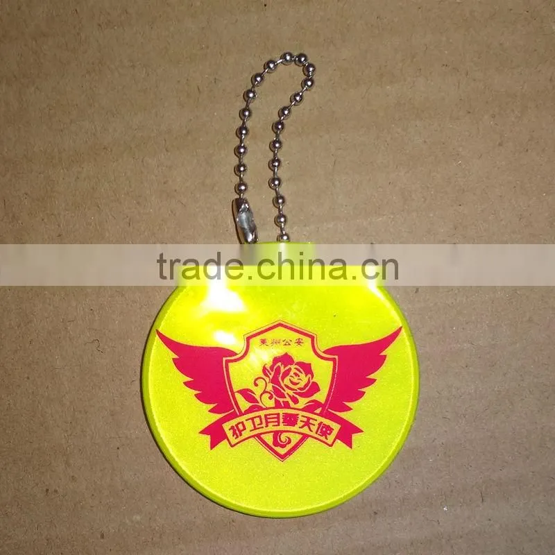 reflective custom promotional cheap pvc keychain