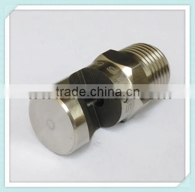 Flat fan steam shower nozzle